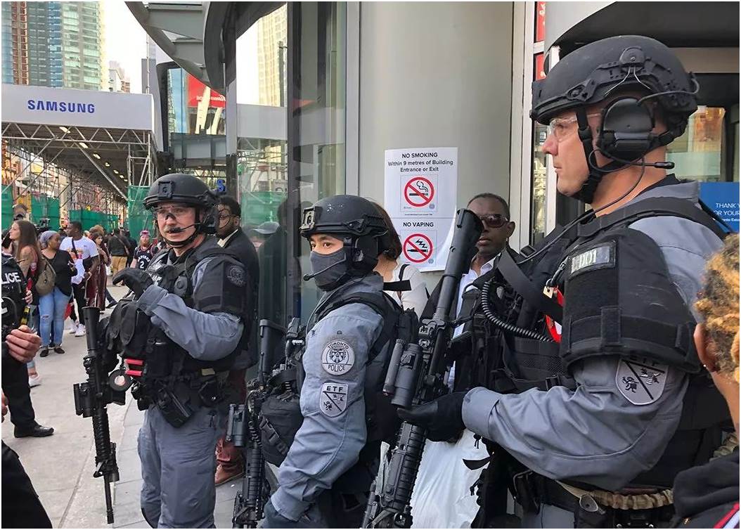 今晚足总杯传出新动向,多伦多猛龙扳平良机,管理层表态——赛场秩序良好,轮换策略成焦点(2024年足总杯冠军踢欧最新消息)-华体会全站