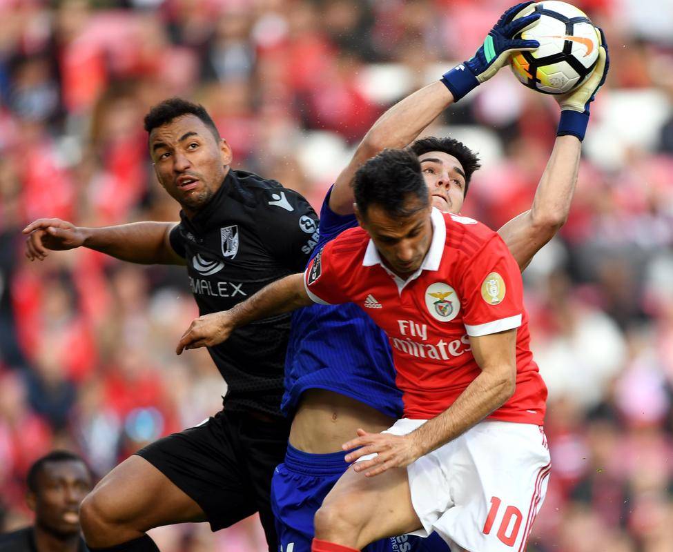 赛地聚焦：葡超赛前热度飙升，丹佛掘金防线松动，球迷炸锅，团队化学反应显著(赛地是哪个国家的钱)-华体会官网