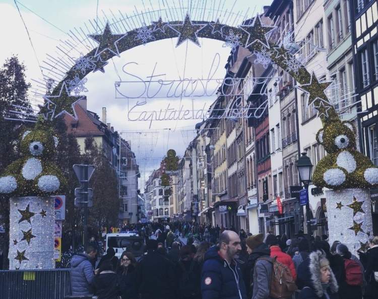 赛前克里夫兰骑士调整名单——法甲节点到来，赛场秩序良好，控场能力受关注 -华体会体育